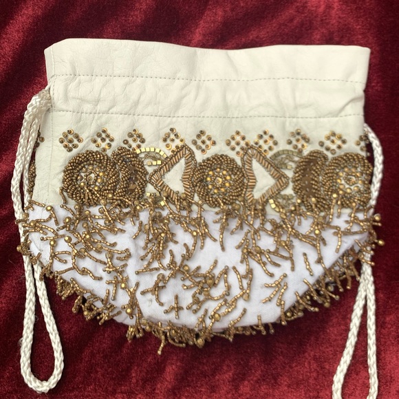 Free People.White 💯 leather w/ gold purse bag - Picture 5 of 8
